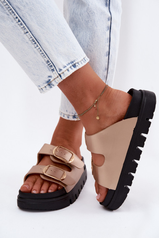 Dámske papuče Platformie s prackami Lee Cooper LCIN-26-35-4462L zlatej farby