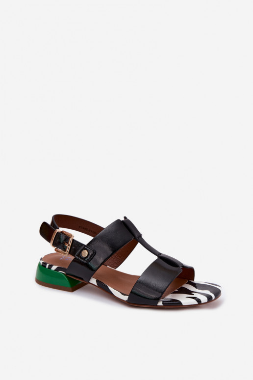 Dámske sandáles lakovým efektomj Skóry Máciejka K7455-01 čierna