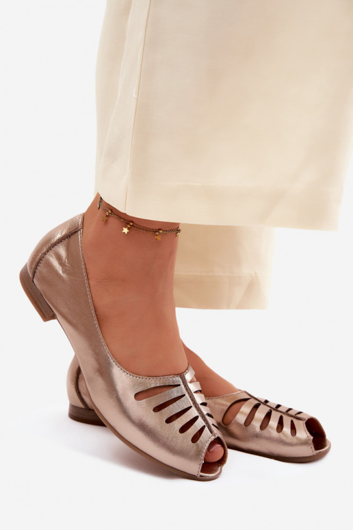 Prelamované balerínkyZapnutéturalnej Skóry Máciejka P7541-32 zlatej farby