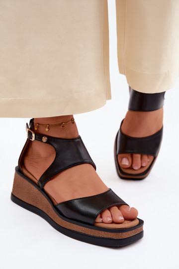 Kožené Sandále na platforme Máciejka K7471-01 čierna