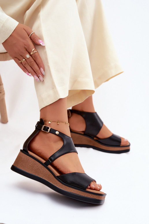 Kožené Sandále na platforme Máciejka K7471-01 čierna