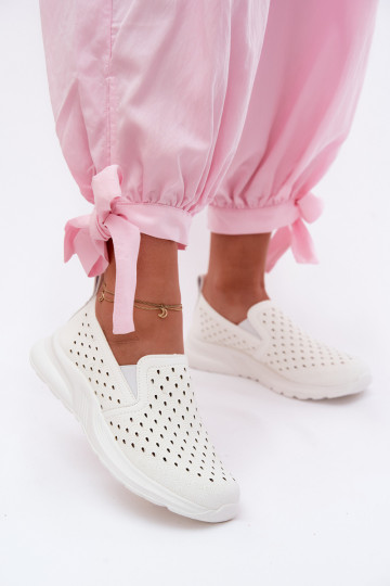 Trvalý model s prvkami prelamovania topánky DámskeImitacji Skóry biela farba Geressa