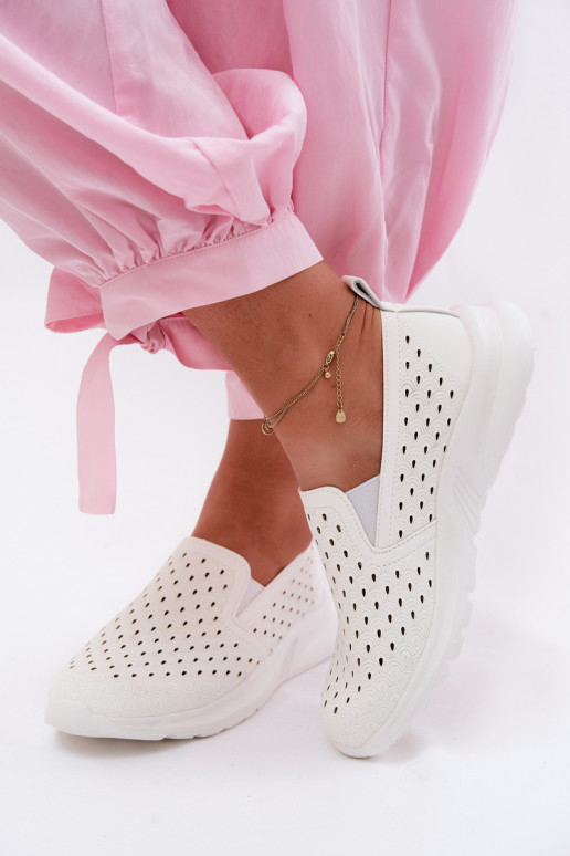 Trvalý model s prvkami prelamovania topánky DámskeImitacji Skóry biela farba Geressa