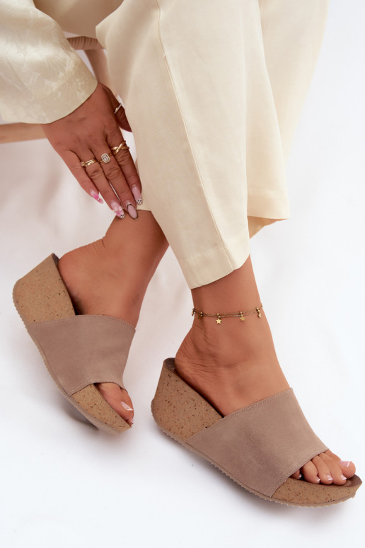 Zazoo 40311 Dámske semišové papuče Zapnuté KorkoInym Koturnie béžová