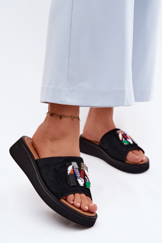 Kožené Dámske semišové papuče s ozdobami s platformou Vinceza 66942 čierna