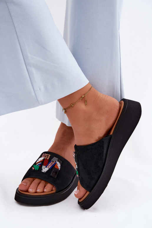 Kožené Dámske semišové papuče s ozdobami s platformou Vinceza 66942 čierna