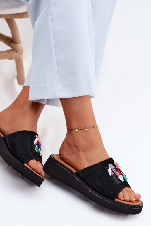 Kožené Dámske semišové papuče s ozdobami s platformou Vinceza 66942 čierna