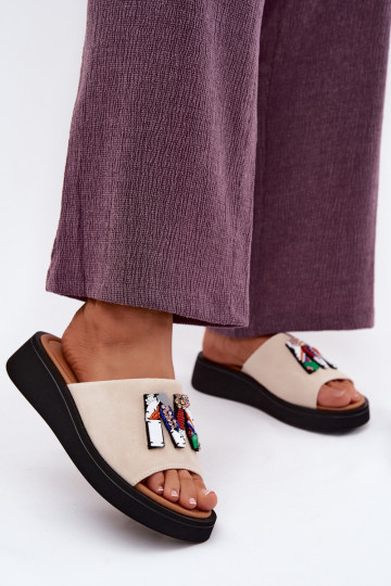 Kožené Dámske semišové papuče s ozdobami s platformou Vinceza 66942 béžová 2