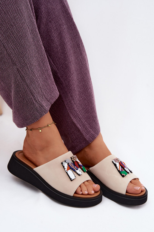 Kožené Dámske semišové papuče s ozdobami s platformou Vinceza 66942 béžová