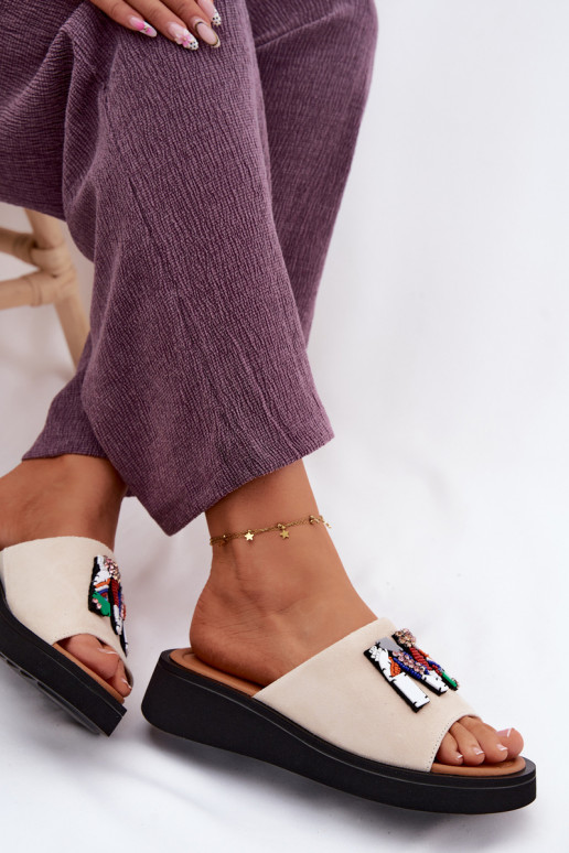 Kožené Dámske semišové papuče s ozdobami s platformou Vinceza 66942 béžová