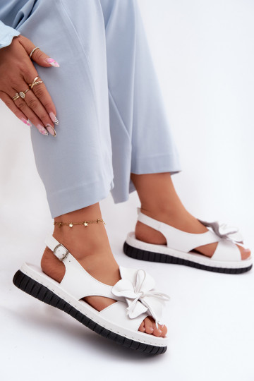 Dámske sandále Dámske S Ornatem s kvetmiem Vinceza 66917 biela farba 2