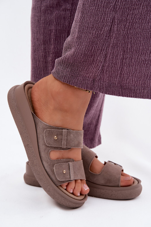 Kožené Dámske semišové papuče s platformou Vinceza 66916 béžová