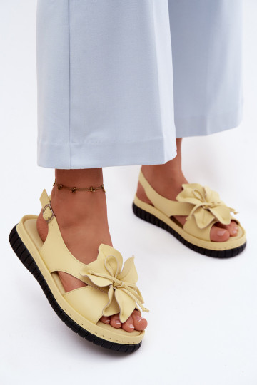 Dámske sandále Dámske S Ornatem s kvetmiem Vinceza 66917 žltá 2