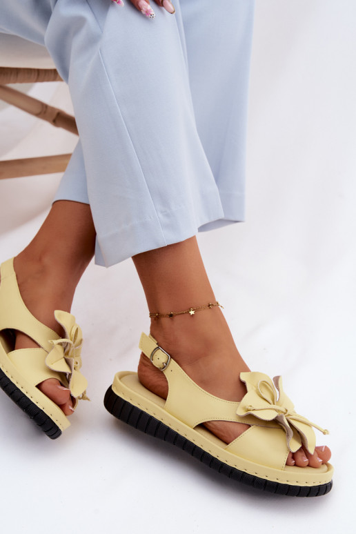 Dámske sandále Dámske S Ornatem s kvetmiem Vinceza 66917 žltá