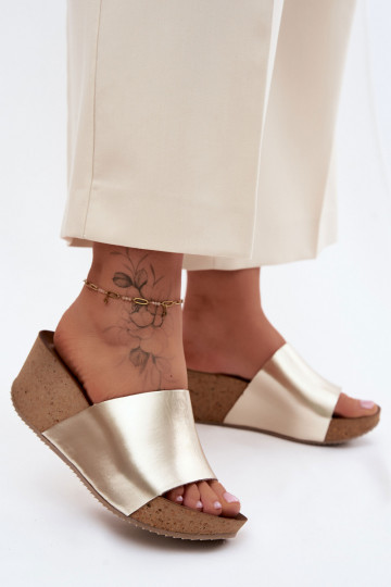 Zazoo 40291 Kožené papuče Dámske Zapnuté KorkoInym Koturnie zlatej farby 2