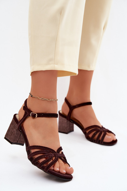 Aksamitne Dámske sandále na vysokom opätku D&A SR61-0102 CzekoladoIne