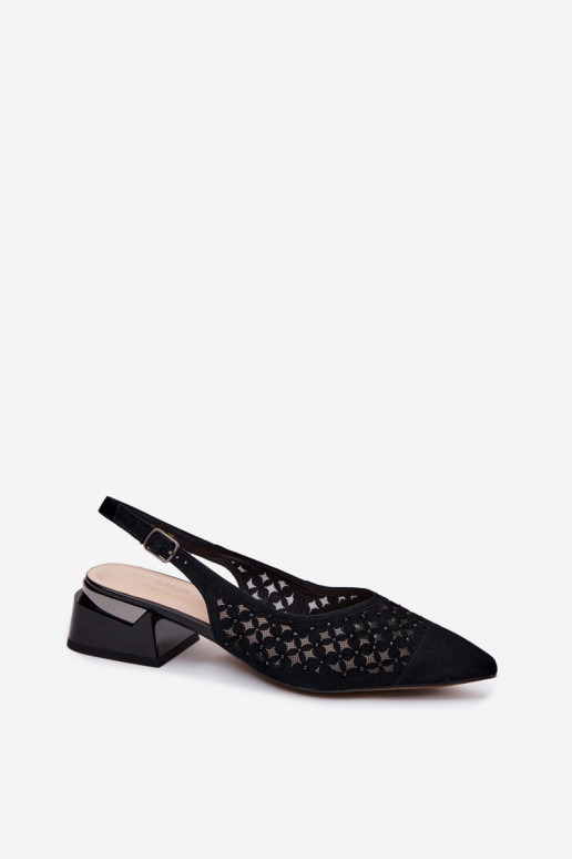 Kožené Dámske semišové sandále s prvkami prelamovania s mriežkou Zapnuté Klocku D&A CR61-3004 čierna