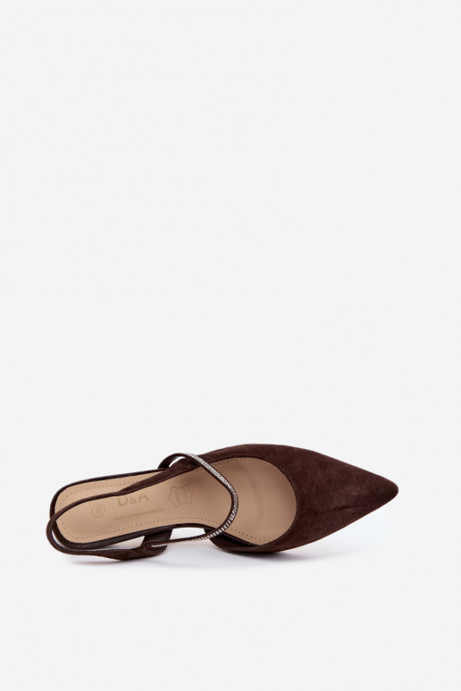 Čokoládové elegantné semišové vysoké podpätky s dekoratívnymi popruhmi D&A
