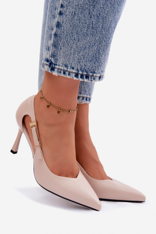 Lodičky s výrezmi a sponami Vinceza 62288 pieskovej farby