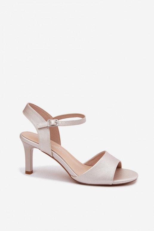 Dámske sandále Zapnuté Smukłym Obcasie Sergio Leone SK347 strieborná farba