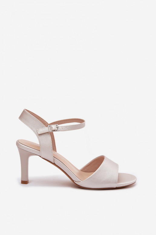 Dámske sandále Zapnuté Smukłym Obcasie Sergio Leone SK347 strieborná farba