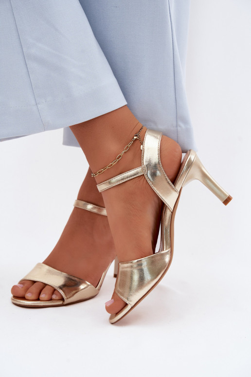 Dámske sandále Zapnuté Smukłym Obcasie Sergio Leone SK347 zlatej farby