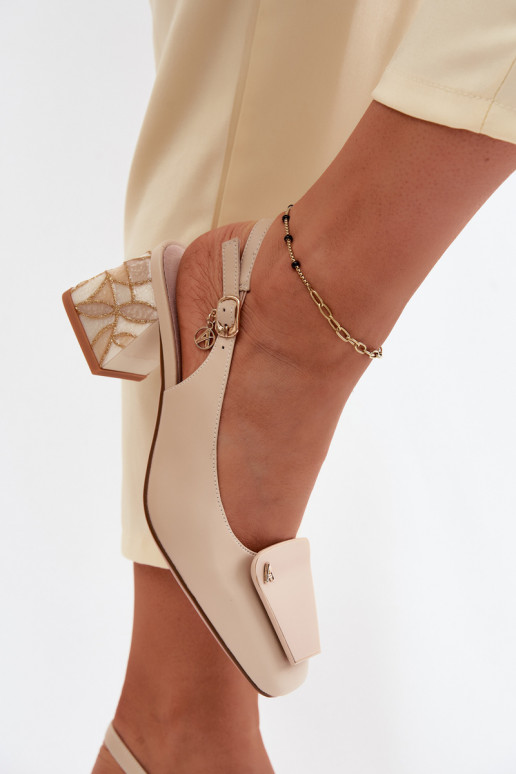 Kožené topánky s podpätkami a ornamentmi Artiker 58C0672 piesková farba