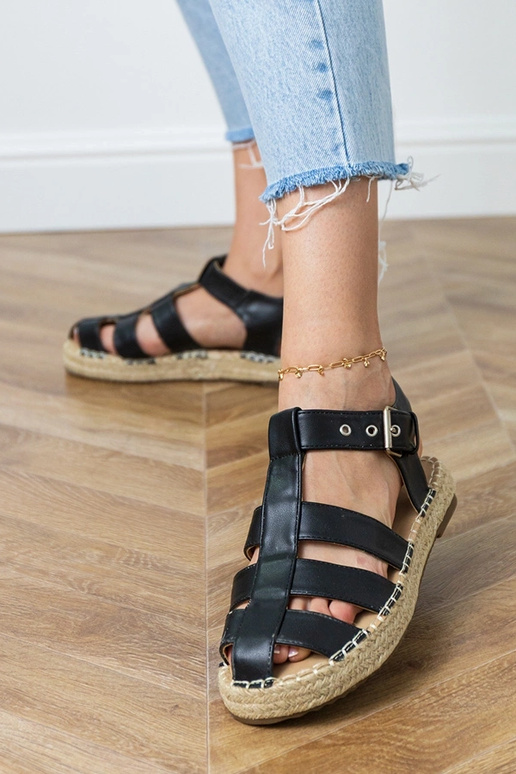 Čierne uzatvorené espadrilky Kleona