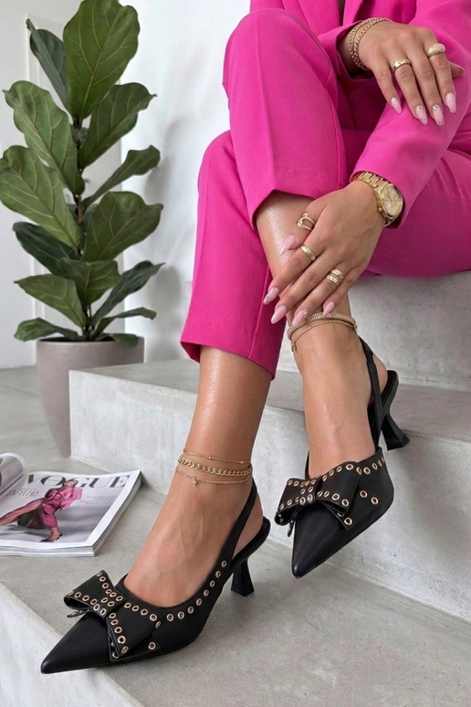 Čierne lodičky s otvorenou pätou ozdobené stuhou Evangeline