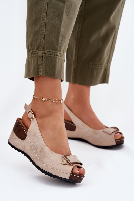 Pieskové a zlaté ľahké platformové sandále Comfort Shoes Efravia