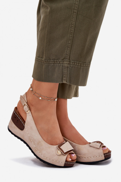 Pieskové a zlaté ľahké platformové sandále Comfort Shoes Efravia
