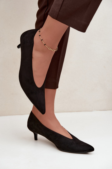 Čierne semišové topánky s Kitten Heel Nuretta
