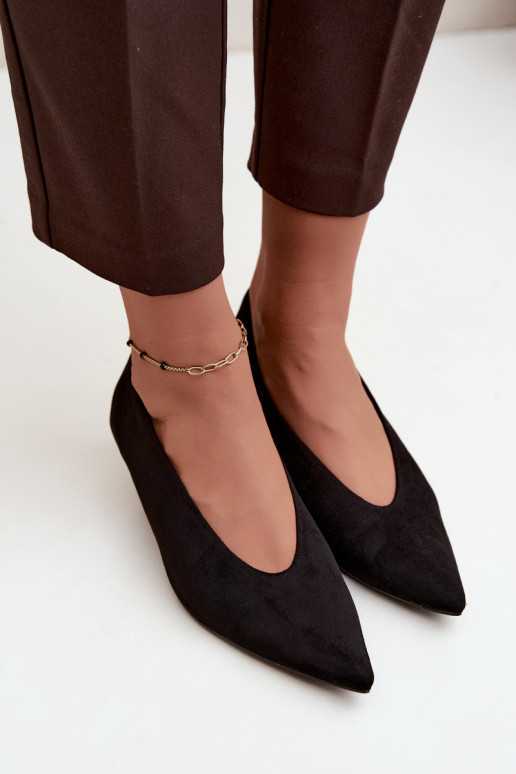 Čierne semišové topánky s Kitten Heel Nuretta