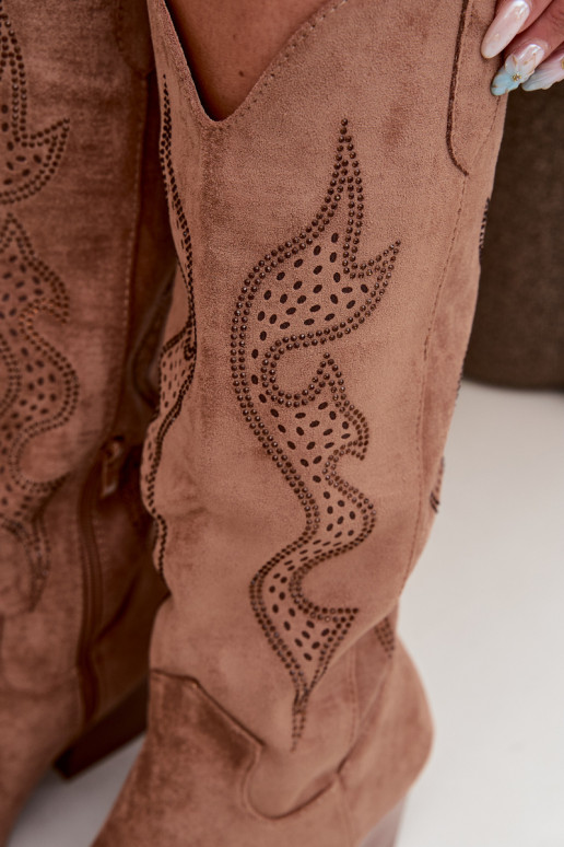 dlhé cowboyské štýlové topánky s dekoráciou na holenici v hnedej farbe Greyla
