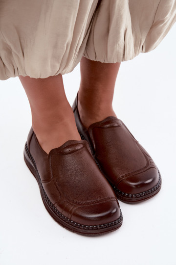 Dámske kožené slip-on topánky Vinceza 107241 v hnedej farbe