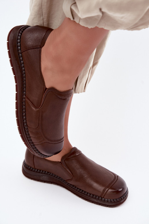 Dámske kožené slip-on topánky Vinceza 107241 v hnedej farbe