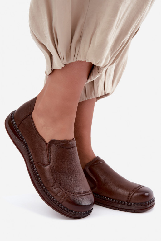 Dámske kožené slip-on topánky Vinceza 107241 v hnedej farbe