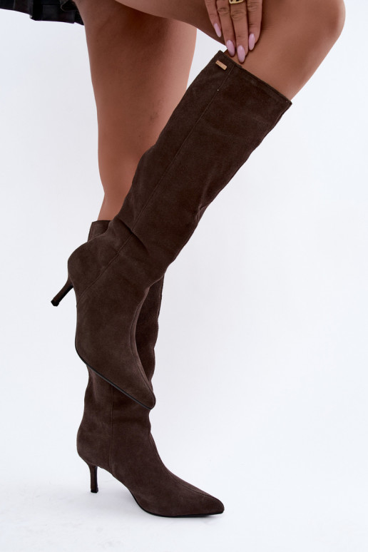faux suede dlhé čižmy s tenkými podpätkami zateplené vklzový model Big Star UU274495 v tmavo hnedej farbe