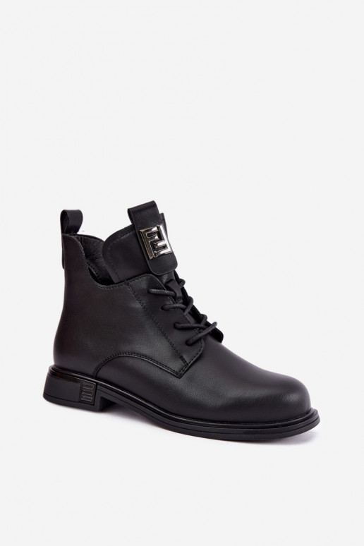 zateplené čižmy so širokými podpätkami a ornamentami D&A MK62-7034 v čiernej farbe