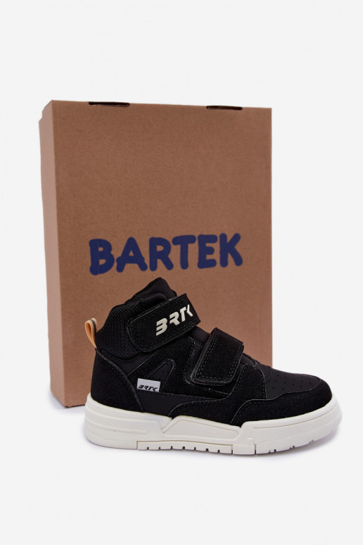 Tenisky pre chlapcov Bartek 8800011 v čiernej farbe