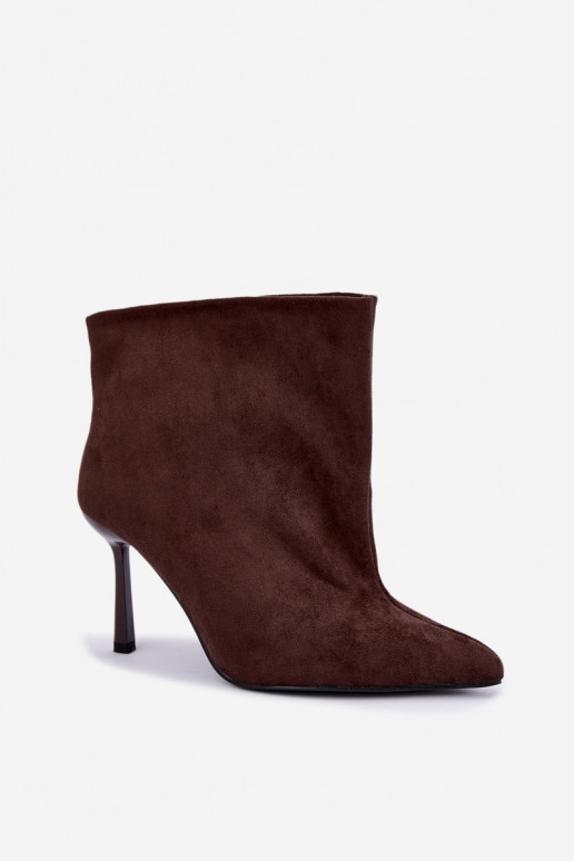 Čokoládové slip-on členkové topánky s tenkými podpätkami Kamea