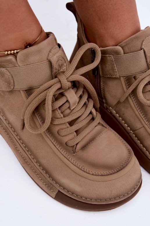 zateplené členkové topánky z prírodnej kože Lee Cooper LCJ-26-19-4603 v chaki farbe