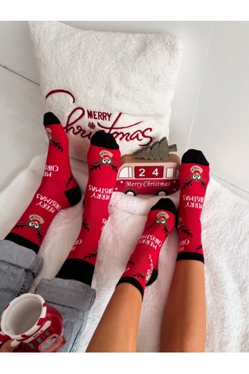 Červené dámske ponožky s vianočnými sobmi Merry Christmas