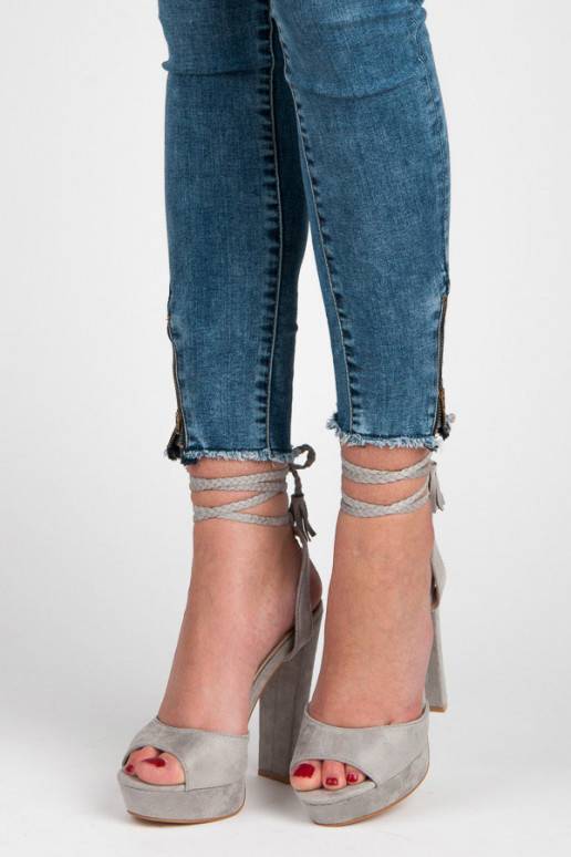 Šedé sandále na vysokom opätku VICES s bohémskymi detailmi 1233-5G  - 4