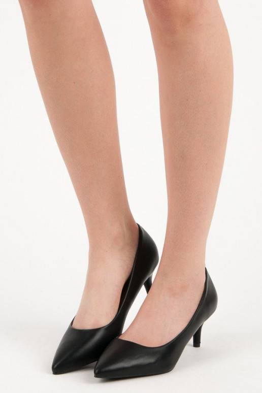 Čierne topánky s mini opätkami 123-3B  - 6 Čierne topánky s mini opätkami 123-3B  - 6