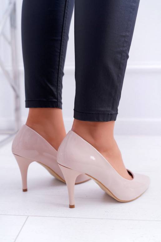 Dámske topánky na vysokom opätku s... Dámske topánky na vysokom opätku s...