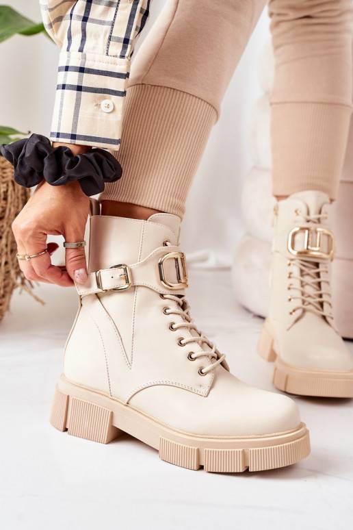 Vyhrievané čižmy so zlatými prackami... Vyhrievané čižmy so zlatými prackami...