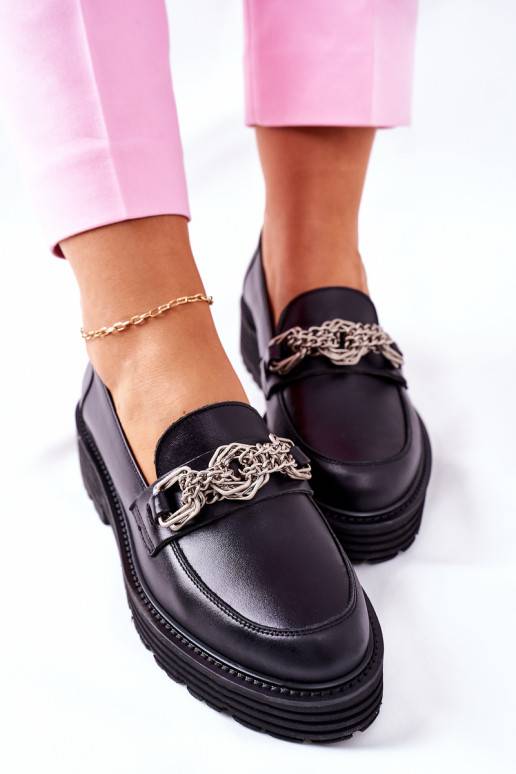 Klasické topánky v čiernej farbe Klasické topánky v čiernej farbe