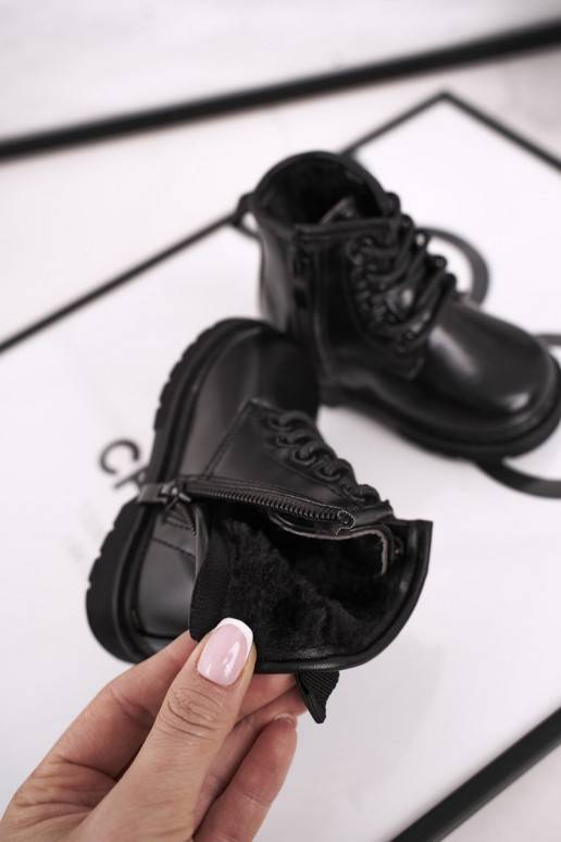 Teplé detské čižmy kerzuki čiernej farby Teplé detské čižmy kerzuki čiernej farby