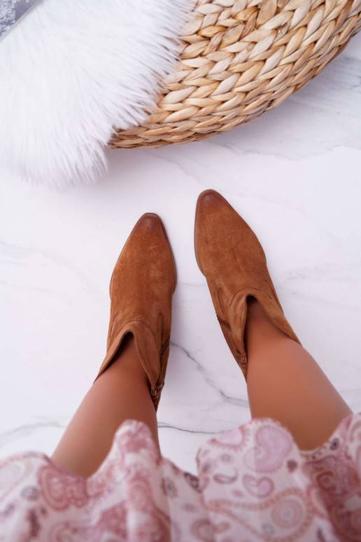 Dámske čižmy na podpätku v prírodnej... Dámske čižmy na podpätku v prírodnej...